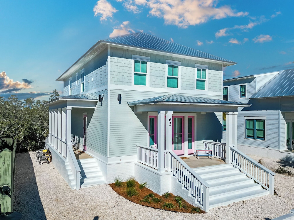 Sunshine Villa by Southern Vacation Rentals — 4-Star Luxury Hotel in Orange Beach, United States