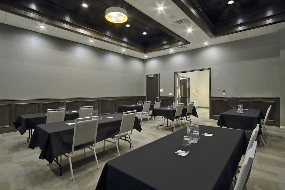 Holiday Inn Hattiesburg North by IHG - photo 44