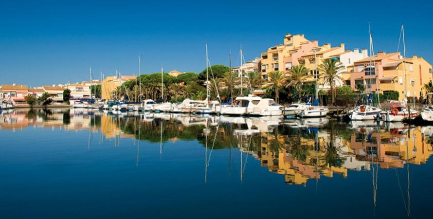 Superbe Studio Avec Piscine Ascenseur Et Acces Direct Sur Le Port — Cap Dagde — photo 4