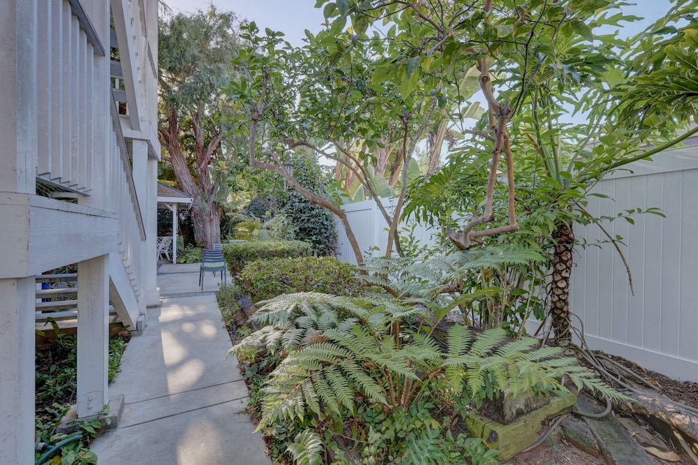 Pelican Cove Inn - photo 128