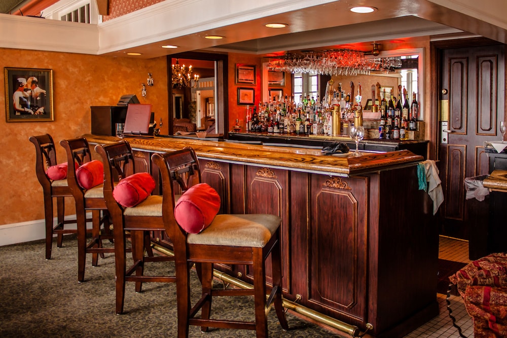 Columbia Gorge Hotel and Spa - photo 24