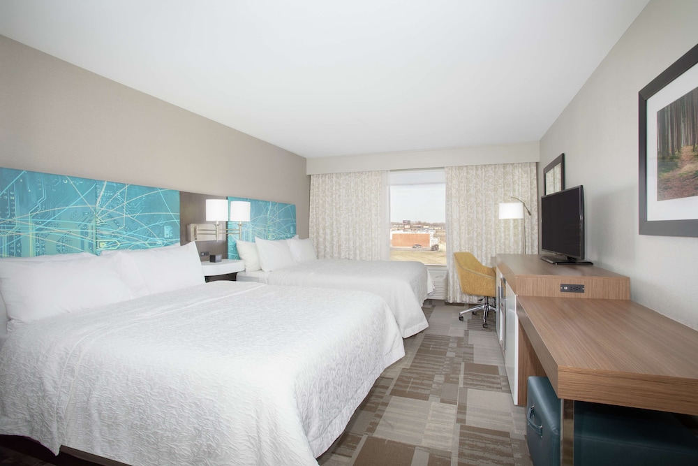Hampton Inn Bellevue - photo 16