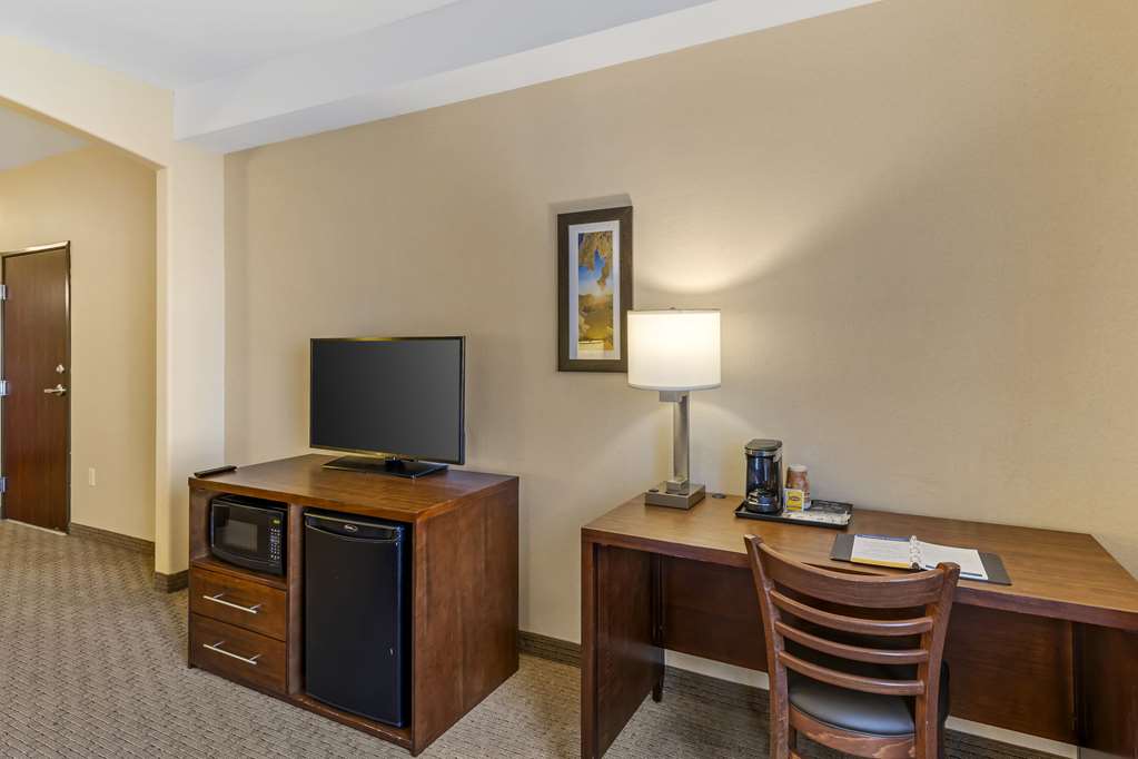 Comfort Inn & Suites Gillette near Campbell Medical Center - photo 21
