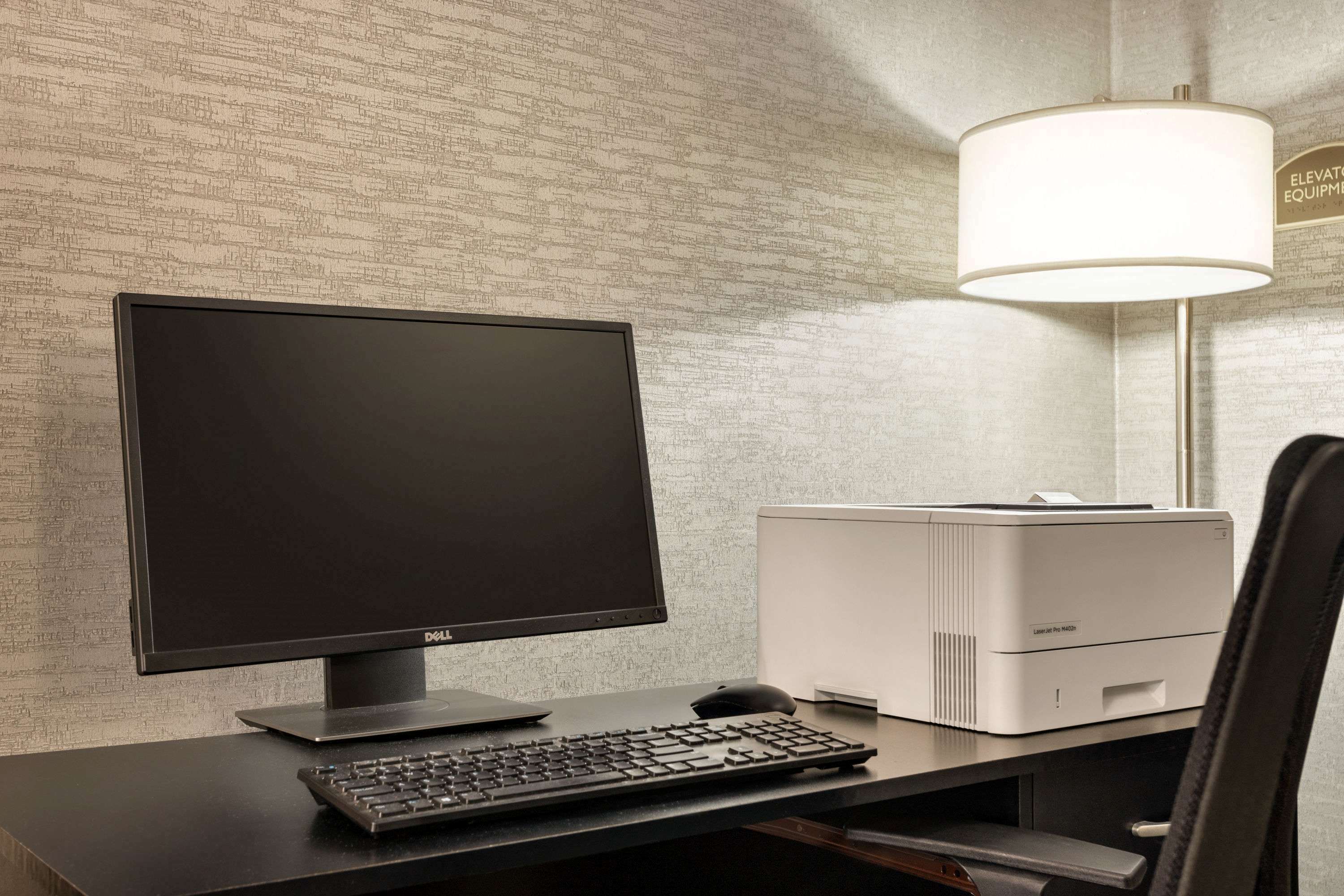 Super 8 by Wyndham Nashville Airport North - featured photo