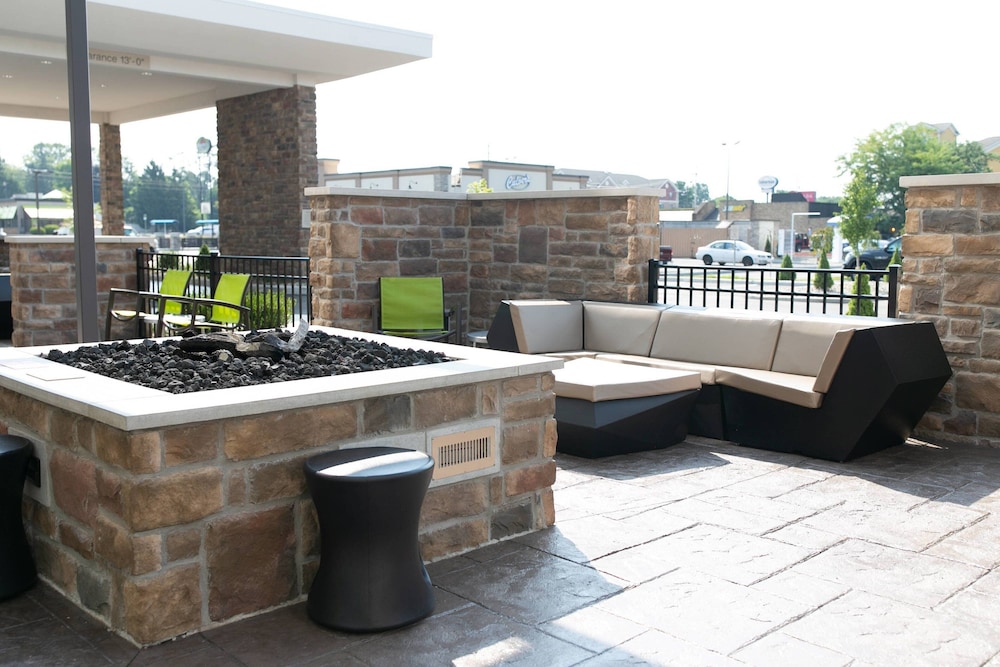 SpringHill Suites by Marriott South Bend Notre Dame Area - photo 36
