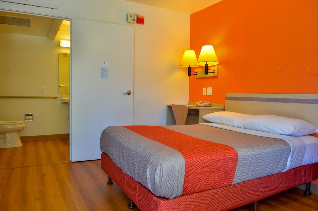 Motel 6 Santa Nella on i 5 - photo 12