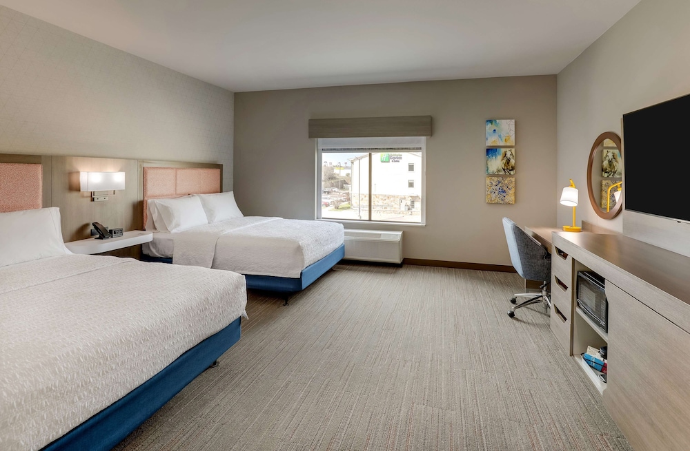 Hampton Inn & Suites Weatherford - photo 46
