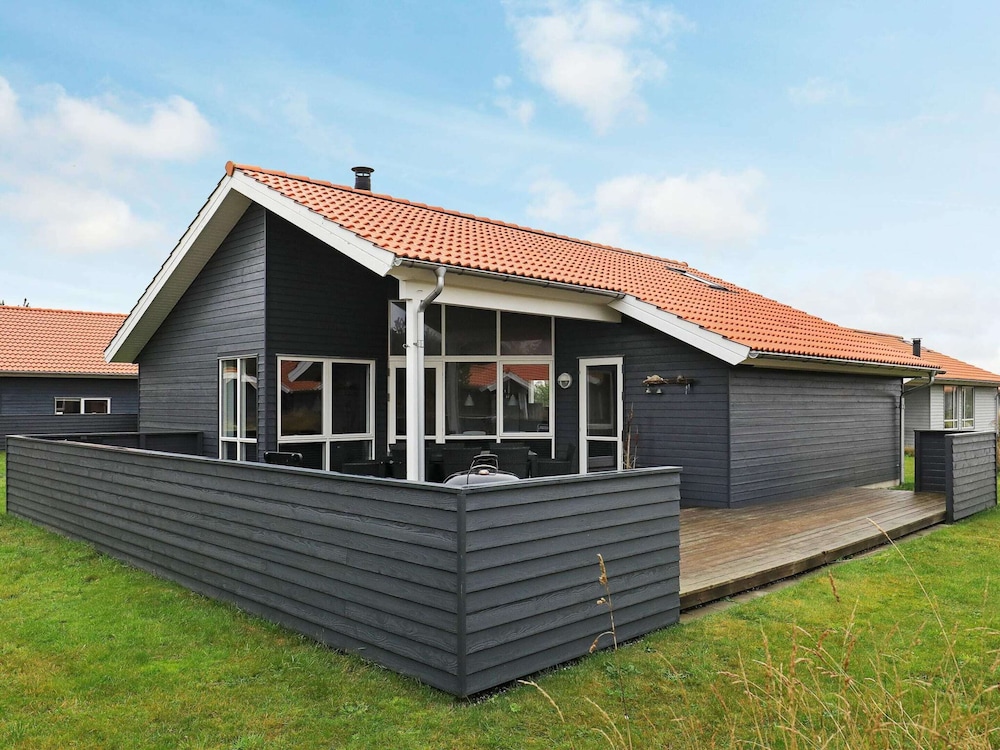 Luxury Spa Retreat by Sea By Traum Ferienwohnungen — 4-Star Luxury Hotel in Ulfborg, Denmark