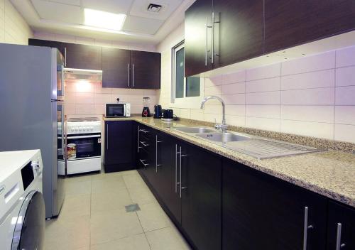 RH Cozy Studio Al Waleed Cluster R JLT — 4-Star Luxury Hotel in Dubai, United Arab Emirates