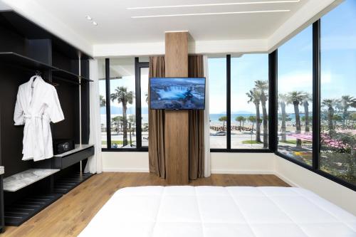 Hotel Adore — 4-Star Luxury Hotel in Vlore, Albania