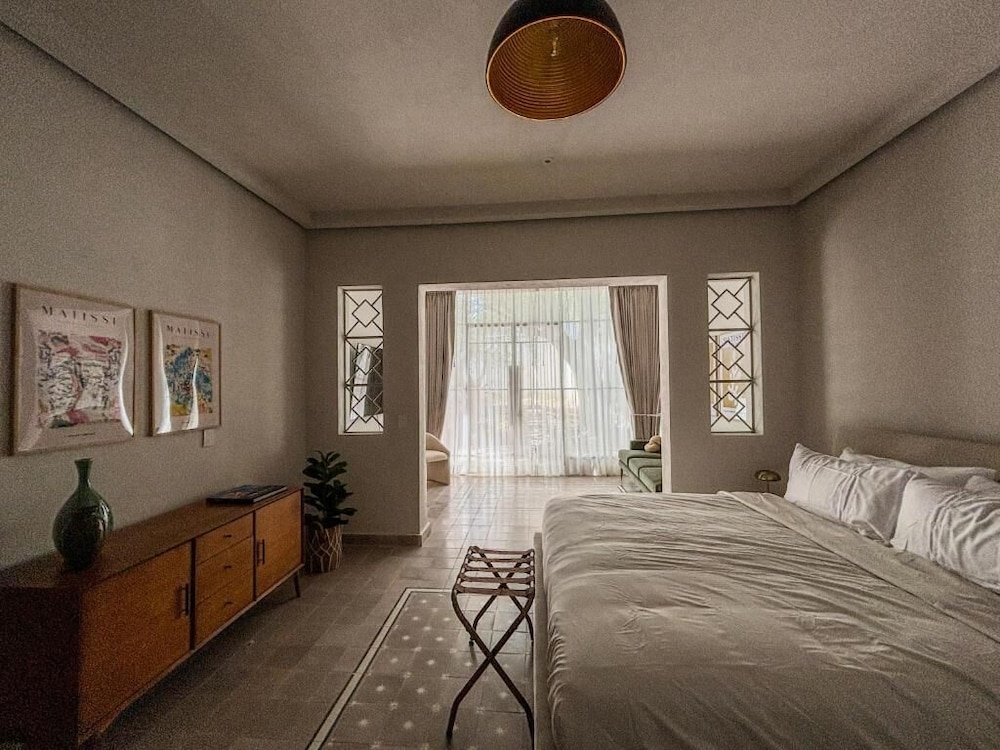 Casa Mia By Serra Hospedaje — 4-Star Luxury Hotel in Guadalajara, Mexico