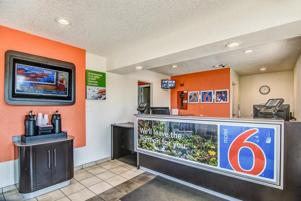 Motel 6 Stockton CA Charter Way West - photo 32