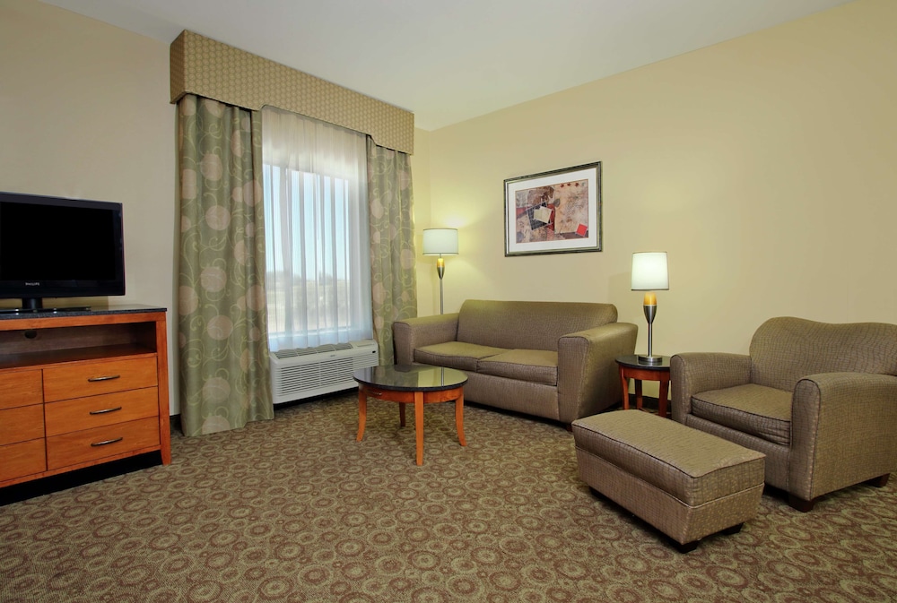 Hampton Inn & Suites Buffalo - photo 29
