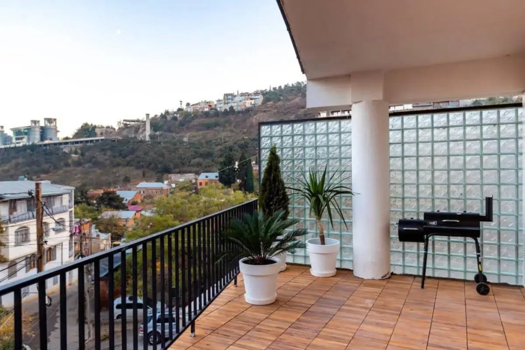 Stylish 2BR apt w huge terrace in Old Tbilisi