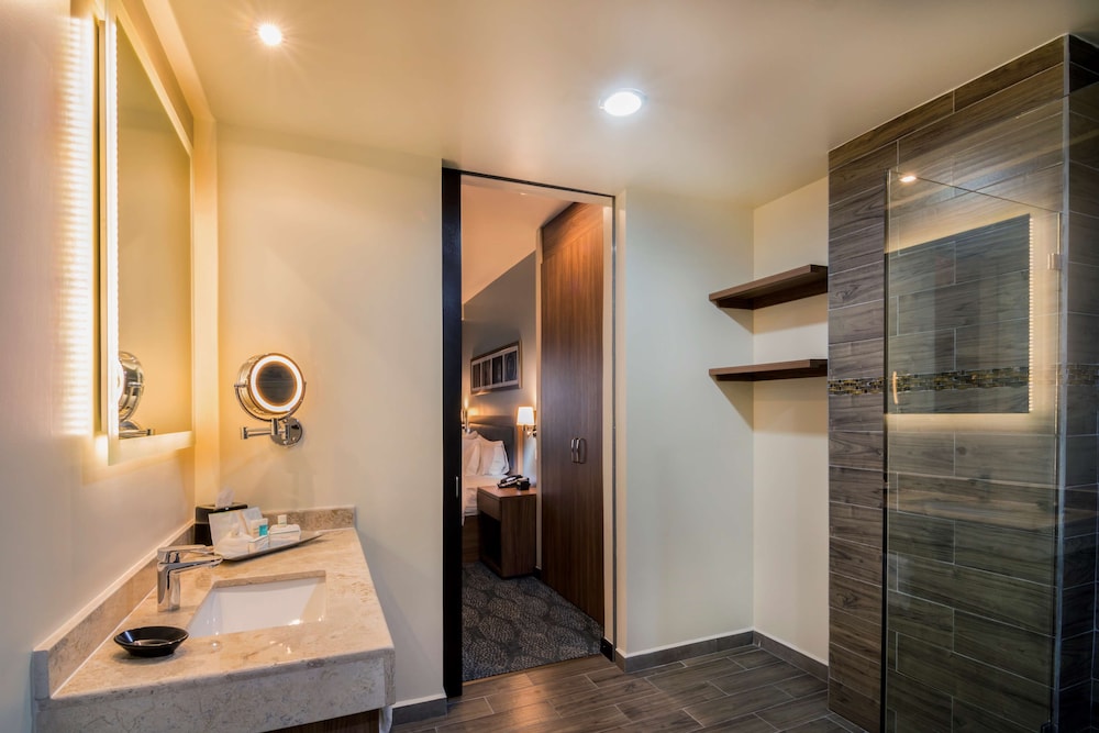 Bathroom shower