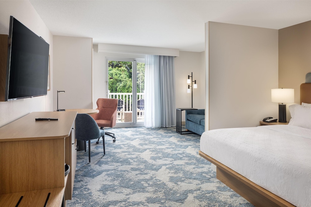 Hampton Inn & Suites Jekyll Island - photo 10