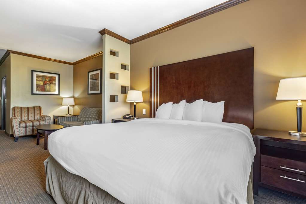 Best Western Plus Texoma Hotel & Suites - photo 22