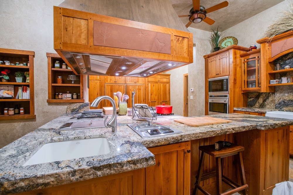Cougar Ridge Resort LLC - photo 37