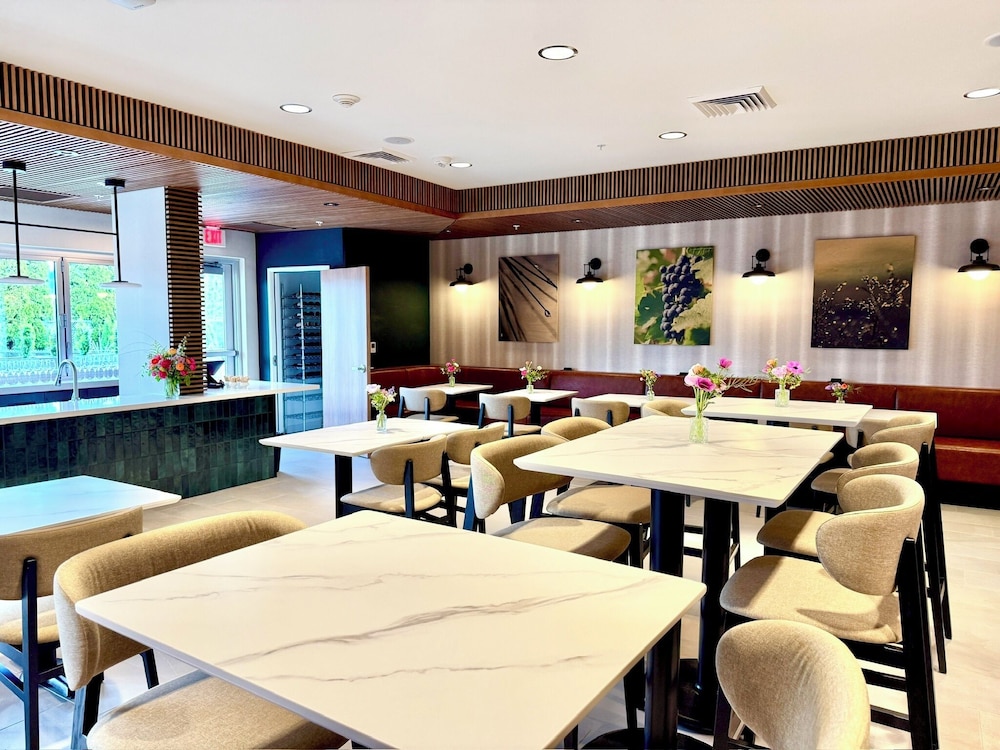 Fairfield by Marriott Inn & Suites Portland Newberg - photo 35