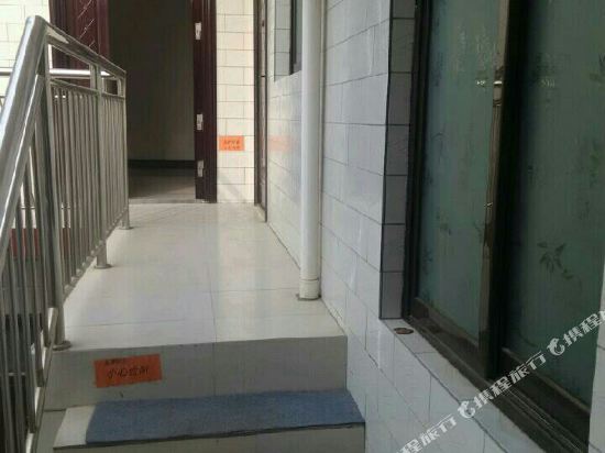 Big kay hotel in Huayin, People's Republic of China