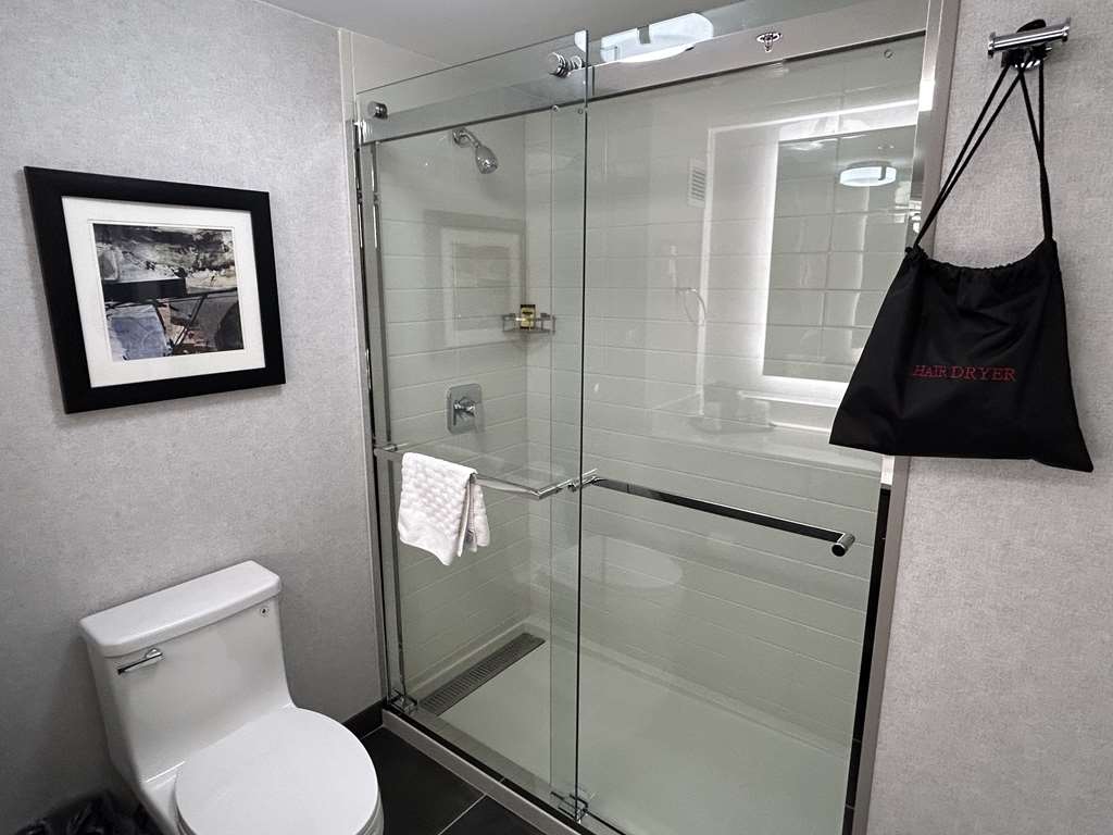Best Western Plus Meadowlands - photo 17