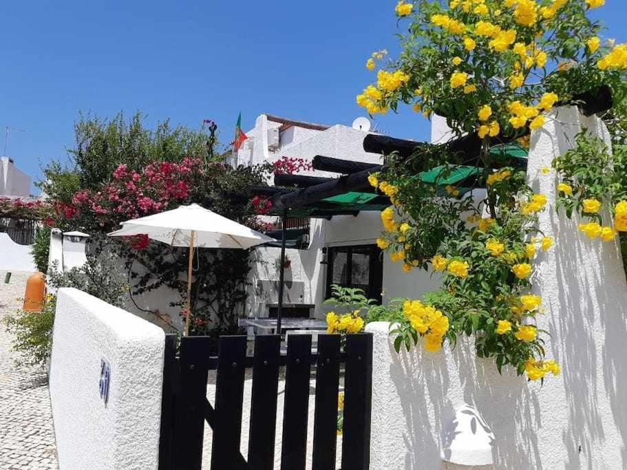 Green House by FHR estacionamento e WI FI — 4-Star Luxury Hotel in Quarteira, Portugal