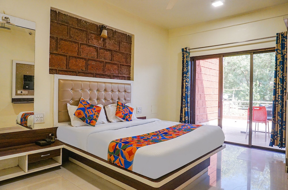 Fabexpress The Royal Heritage in Mahabaleshwar, India