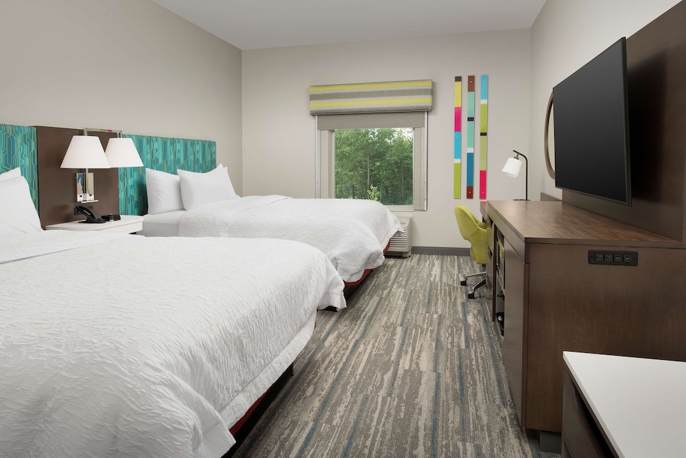 Hampton Inn & Suites Charlotte Airport Lake Pointe - photo 8