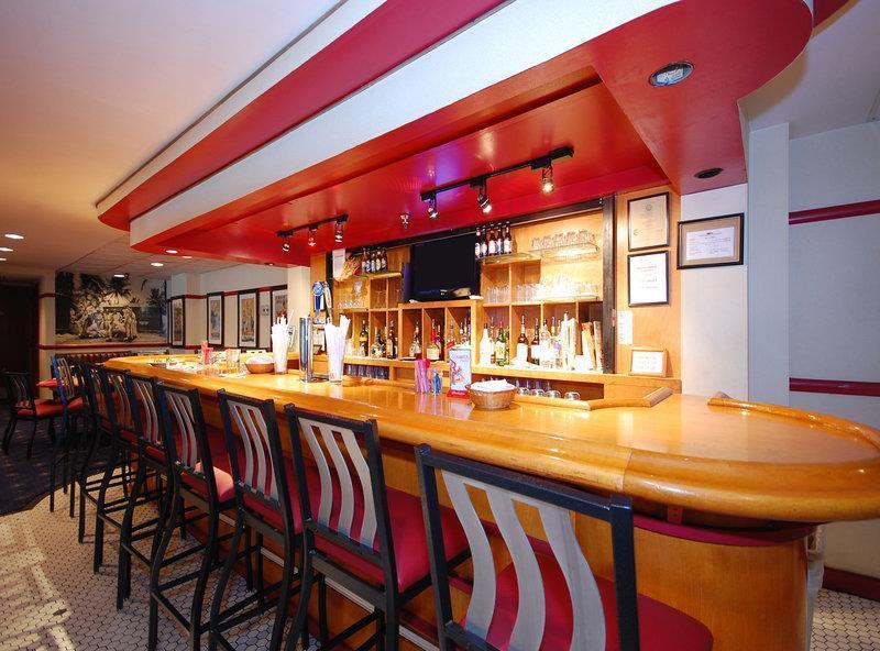 Red Lion Hotel Rosslyn Iwo Jima - photo 80