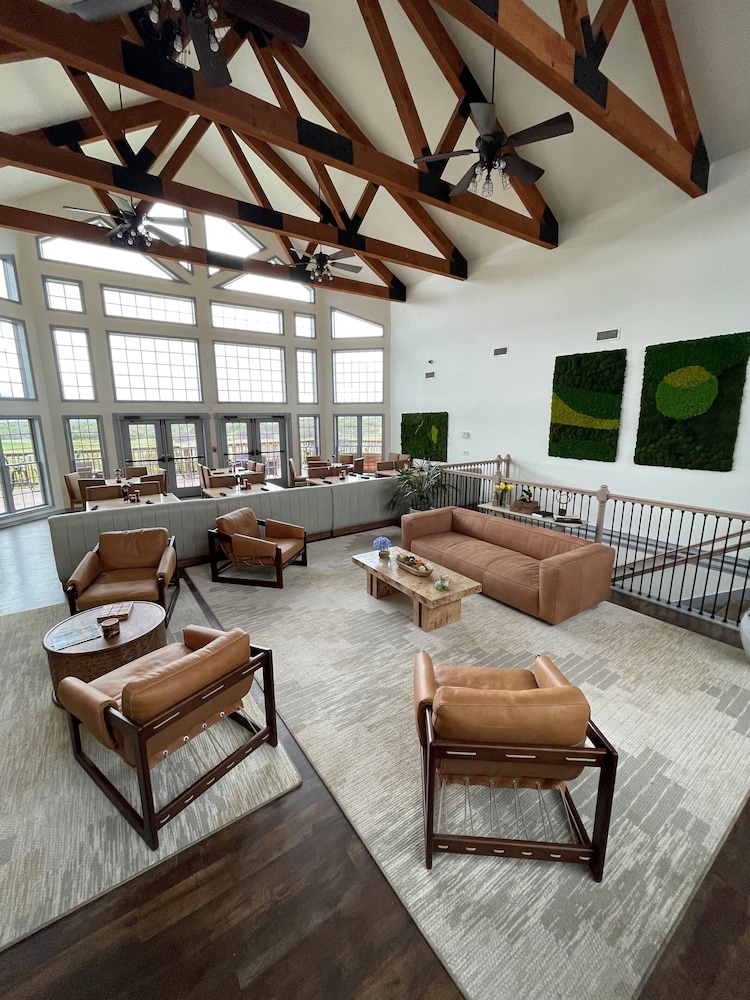 The Hideout Golf Club & Resort - photo 4