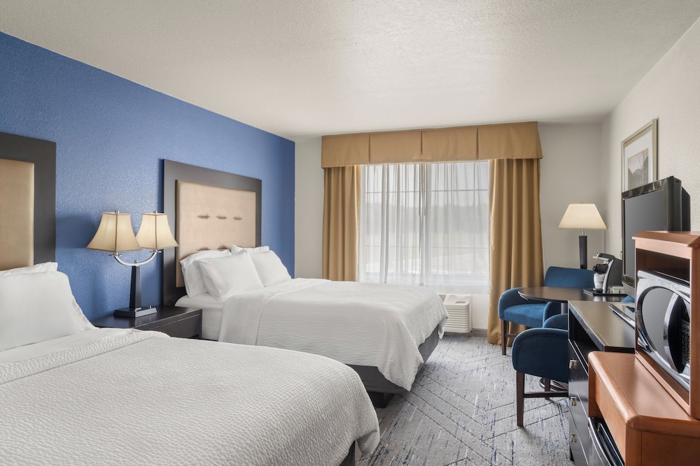 Holiday Inn Express & Suites New Buffalo by IHG - photo 14