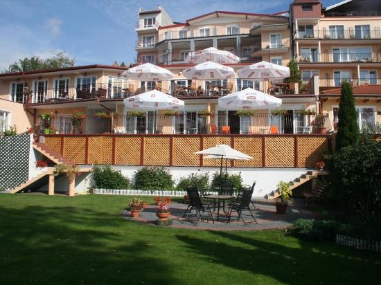 Hotel Eva - carbon neutral hotel in Mragowo