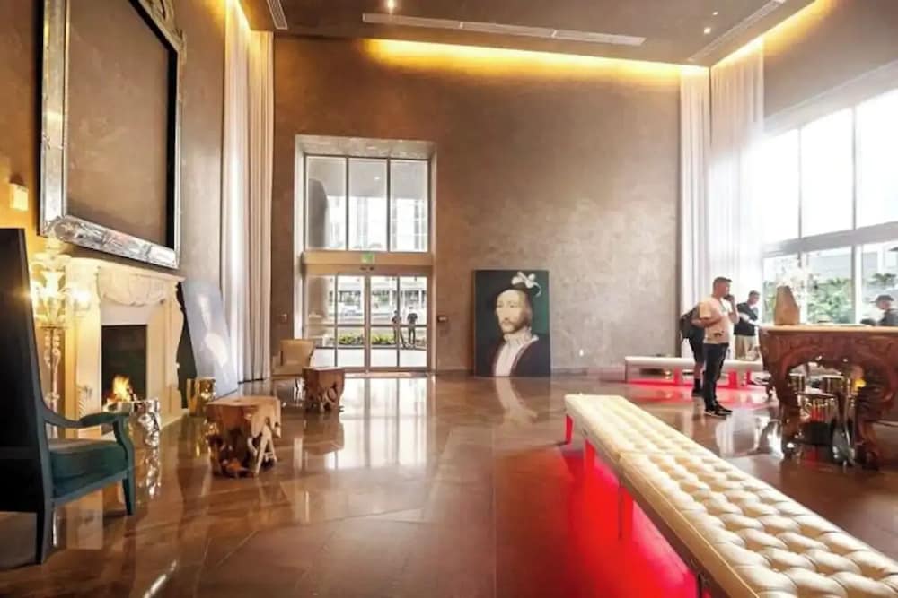 Lux 2Br Water View Pool Spa Free Parking in Miami, United States