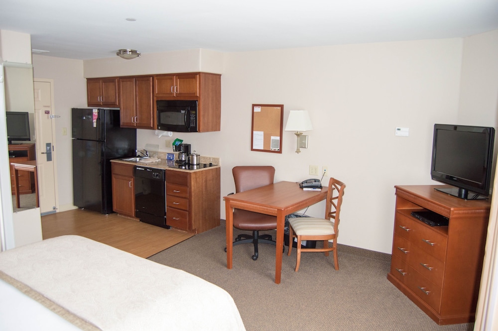 Candlewood Suites Victoria By Ihg - photo 8