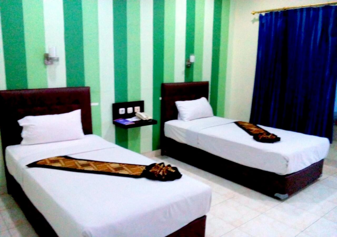 Riez Palace Hotel — Tegal — photo 3