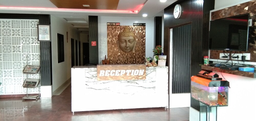 Oyo 12750 Hotel The Jalsa