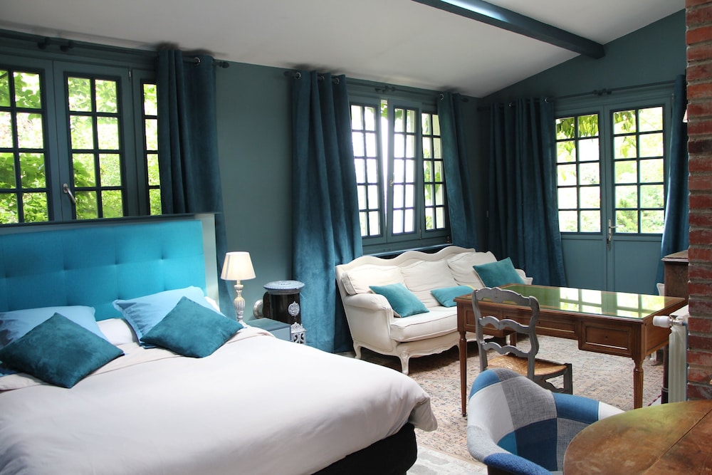 Les Jardins Carnot in Compiegne, France