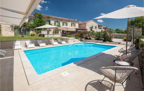 Lilla Grellbo - carbon neutral hotel in Grebbestad