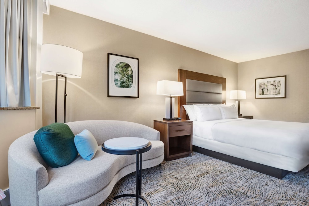 Hilton Arlington National Landing - featured photo