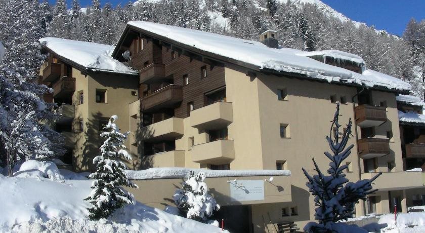 Chesa Munteratsch 2 Zimmerwohnung 101 Typ E — 4-Star Luxury Hotel in Silvaplana, Switzerland