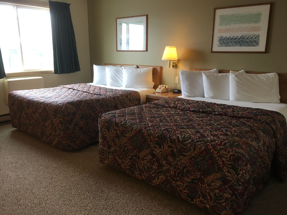 Value Host Motor Inn - photo 8