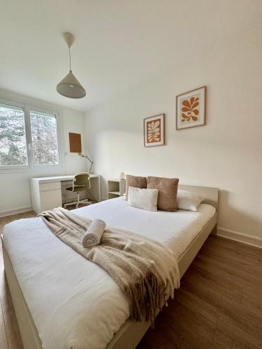 Le Winston Churchill Rennes Ouest in Rennes, France