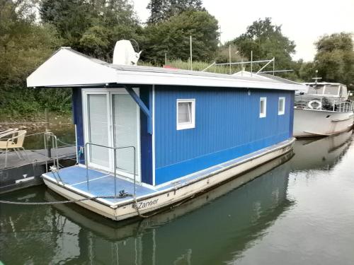 Sportboot Zander — Bornheim