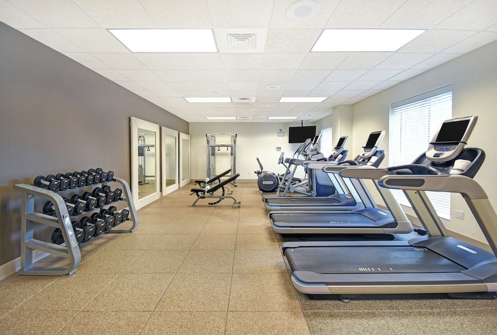 Embassy Suites Charleston - photo 39