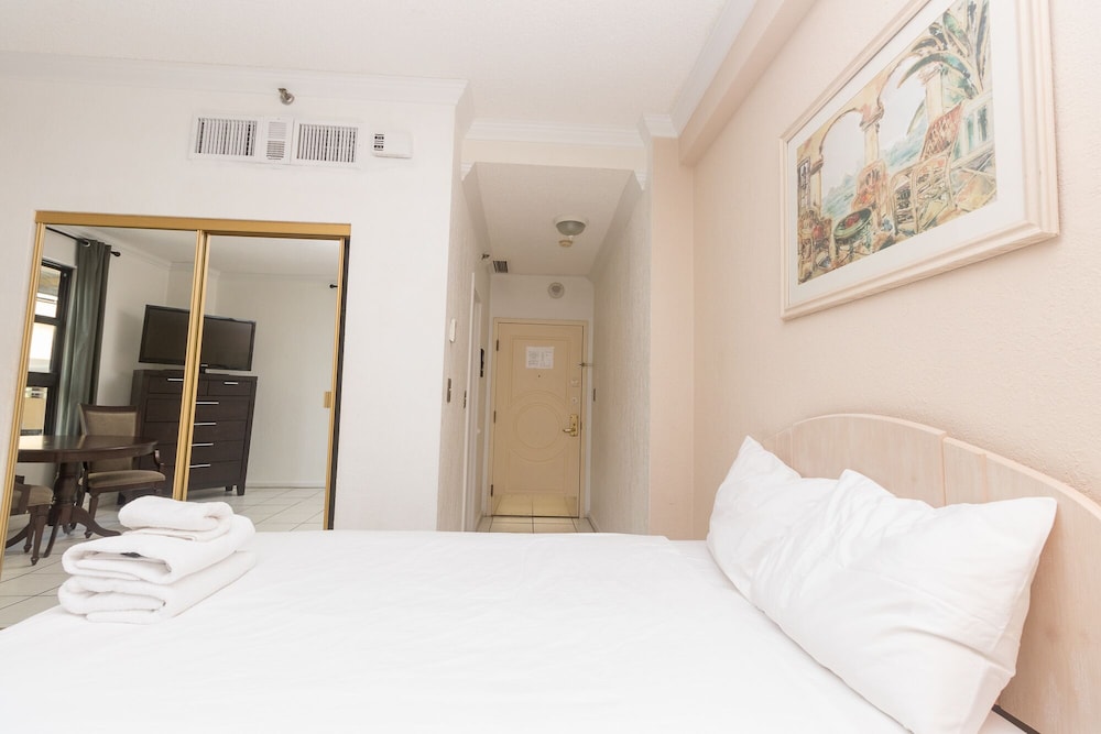217 Hollywood Beach Resort - photo 6