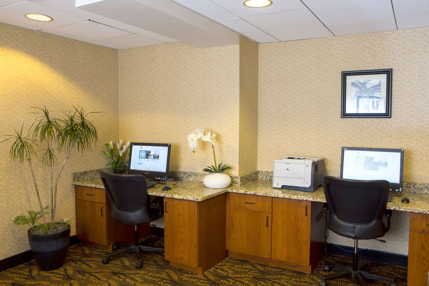 DoubleTree by Hilton Hotel Portland - photo 28