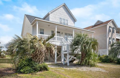A Bit O'Heaven by Oak Island Accommodations - featured photo
