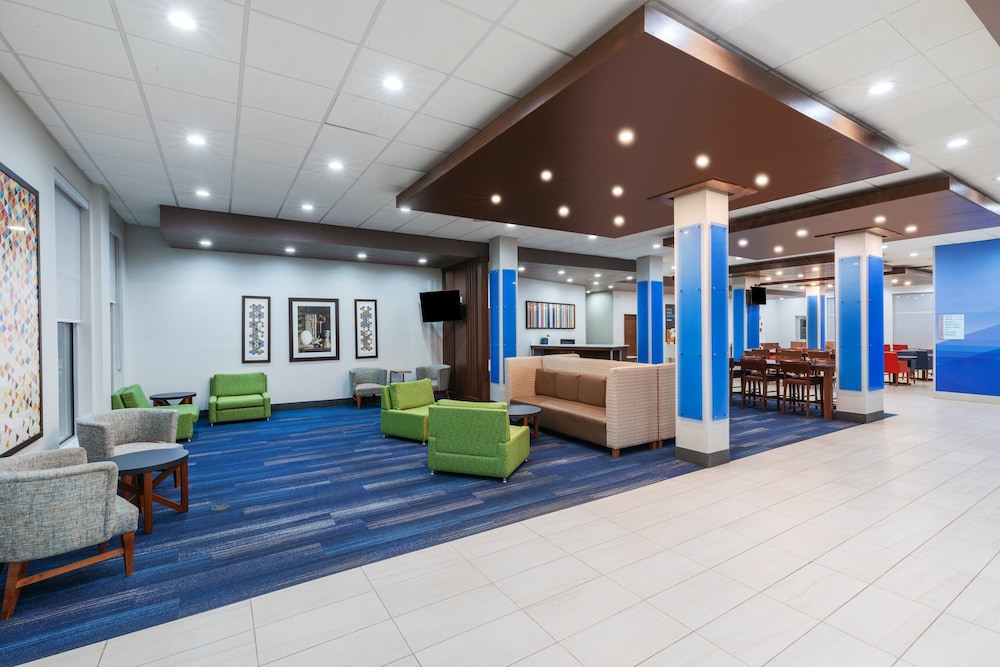 Holiday Inn Express And Suites Dalhart - photo 9