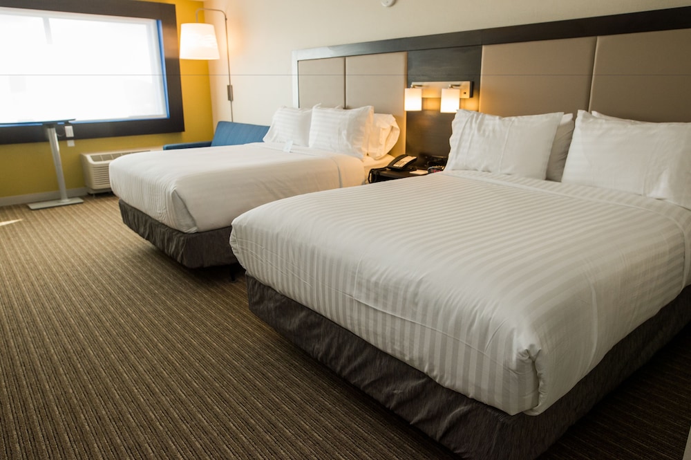 Holiday Inn Express & Suites Marietta by IHG - photo 9