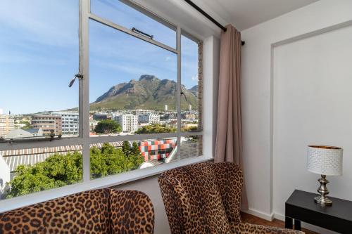 City Pad Next to Parliament — 4-Star Luxury Hotel in Cape Town, South Africa